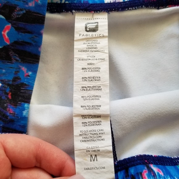 Fabletics Salar Powerhold Capri Legging M 💙 - Picture 6 of 8